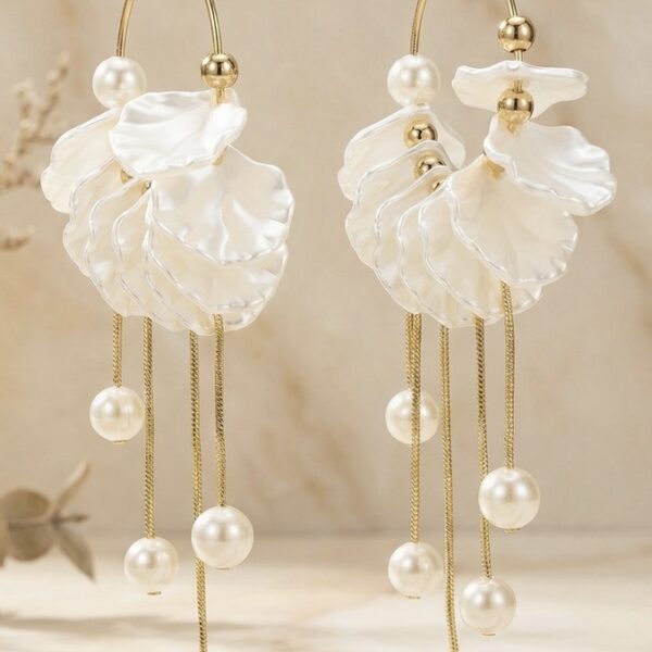 Aretes en Rodio y Resina Blanco con Dorado ZARC01-668