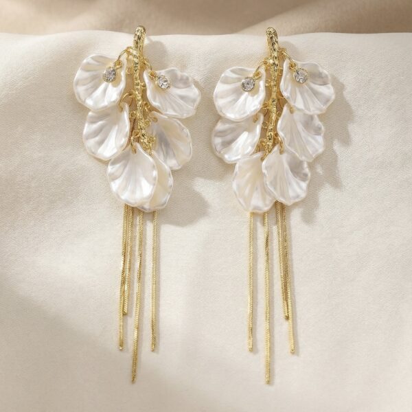 Aretes en Rodio y Resina Blanco con Dorado ZARC01-676