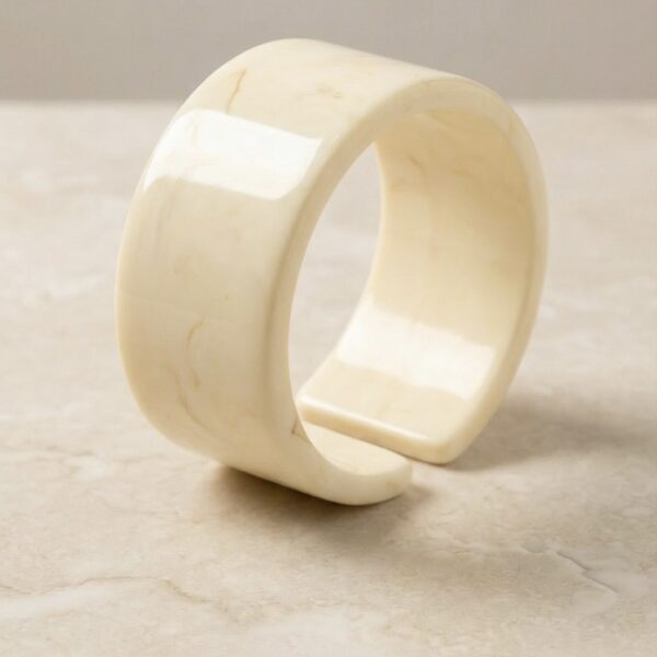 Pulsera Beige en Resina ZPUC03-56.B