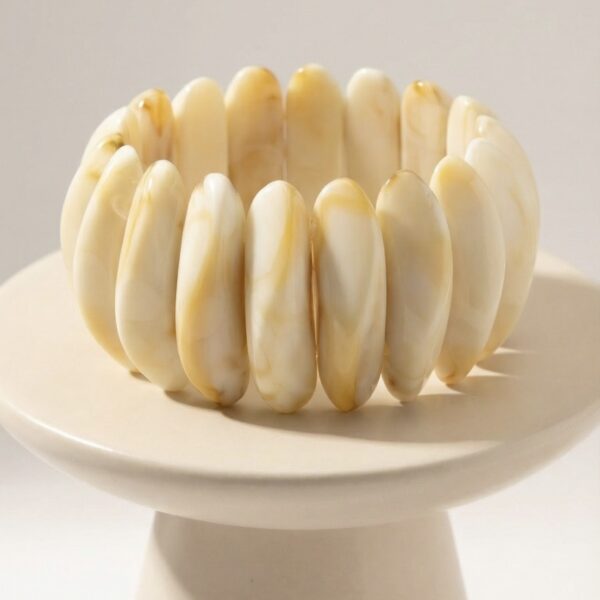 Pulsera Beige en Resina ZPUC03-59