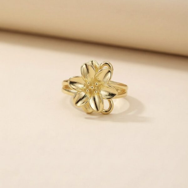 Anillo dorado Gala