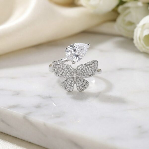 Anillo plateado Renata