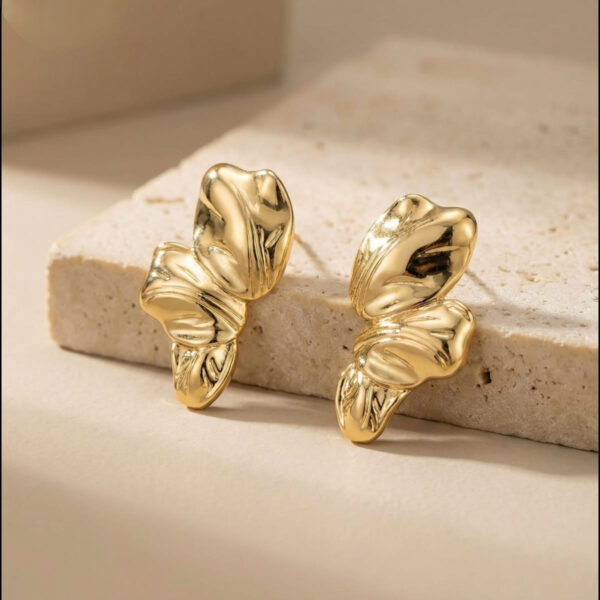 Aretes dorados Ariella