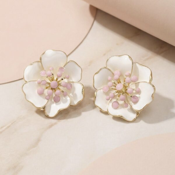 Aretes Flor Violeta