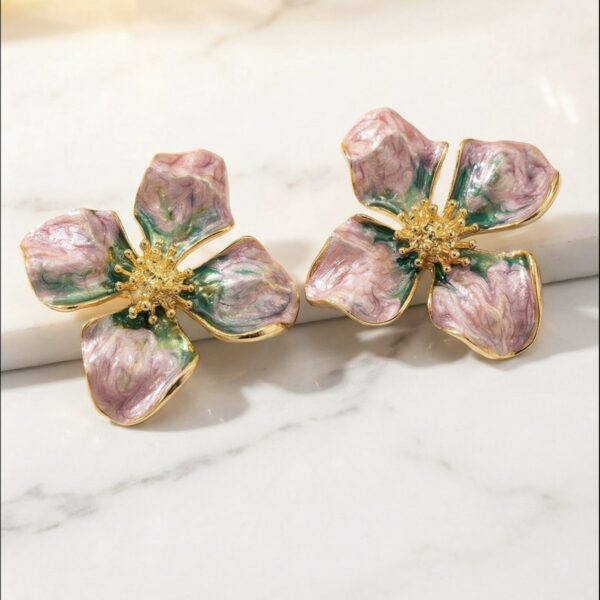 Aretes Dorados Con Rosado Y Verde Iris