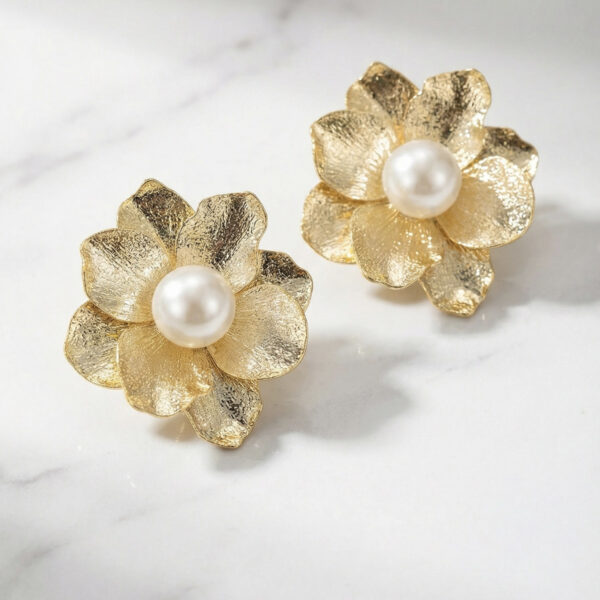 Aretes dorados Estela