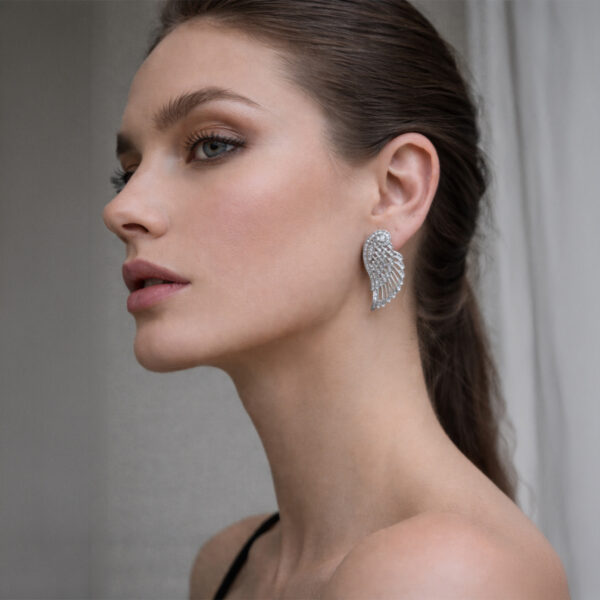 Aretes Plateados Alas Kiara de ZYRAL - foto 2