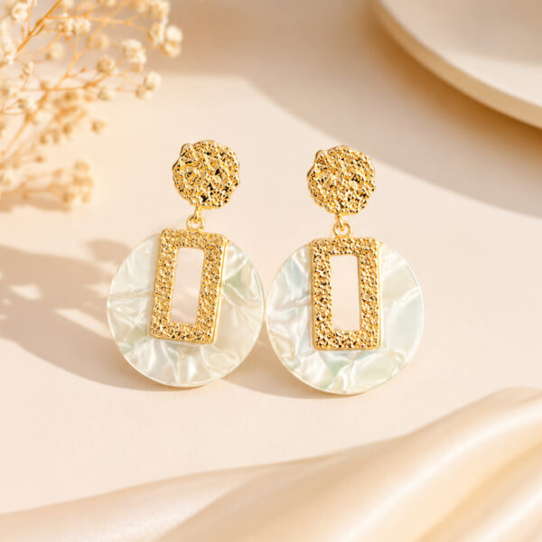 Aretes Turquesas Astral de ZYRAL en color dorado
