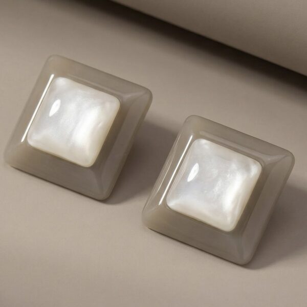 Aretes Lara