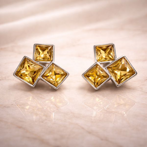 Aretes Plateados con Amarillo Solaria