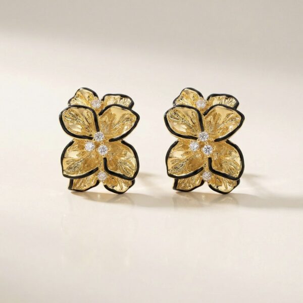 Aretes dorados Con Negro Leona