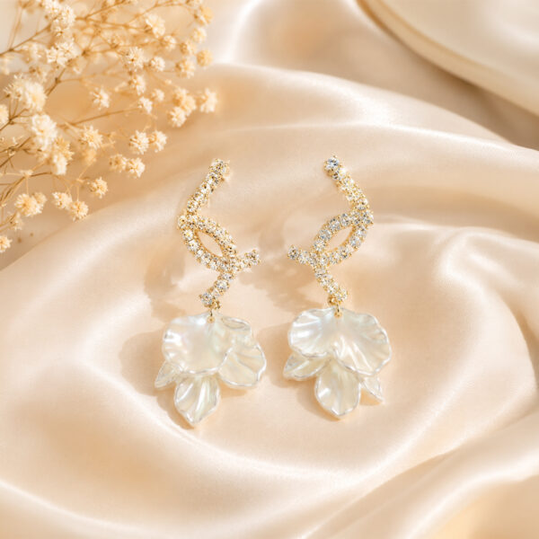 Aretes dorados sol Ãurea de ZYRAL