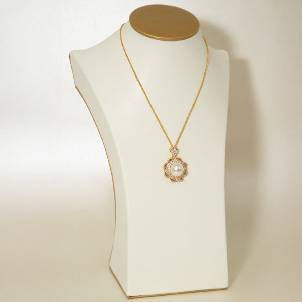 Collar dorado Martina