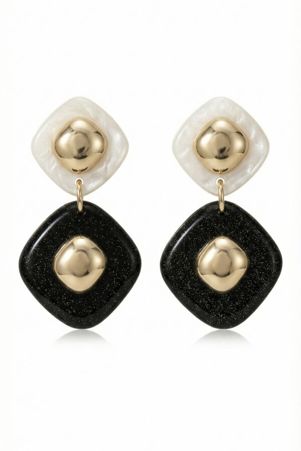 Aretes dorados Blanco con Negro Lirio de ZYRAL