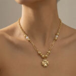 Collar dorado Elara - modelo