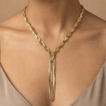 Collar dorado Renata - modelo