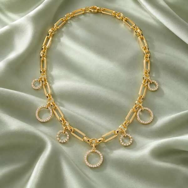 Collar dorado Sorrento - ambientada