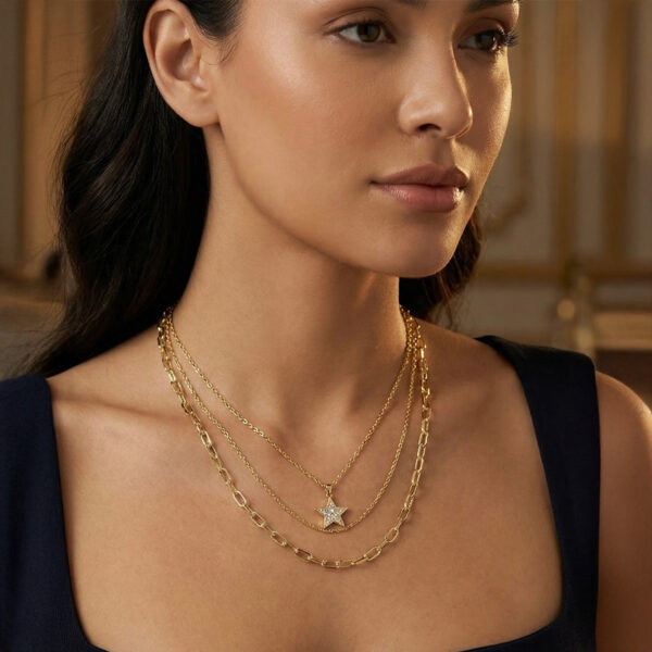 Collar dorado Gardenia - modelo