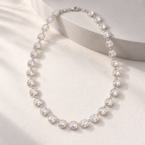 Collar plateado Azahar - ambientada
