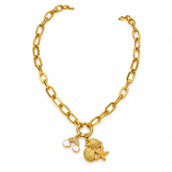 Collar dorado Ámbar - fondo blanco