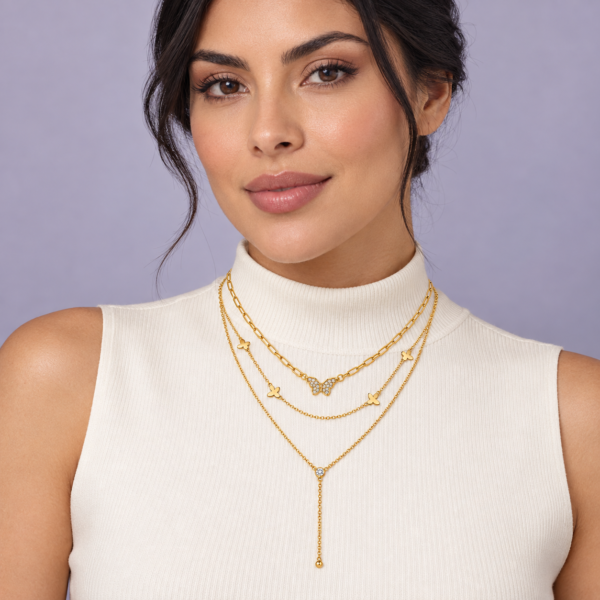 Collar dorado Solaria - modelo